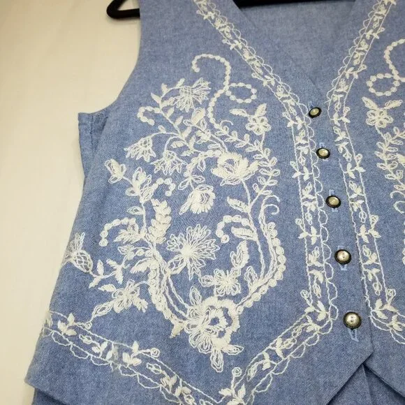 Vintage LANZ Embroidered Cottagecore Prairie Dress Blue Size 14 Pleated Skirt - Picture 4 of 11